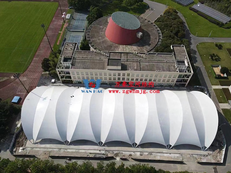 寧波諾丁漢大學(xué)室外運動場地改擴(kuò)建項目膜結(jié)構(gòu)工程接近尾聲 寧波諾丁漢大學(xué)室外運動場地改擴(kuò)建項目膜結(jié)構(gòu)工程接近尾聲