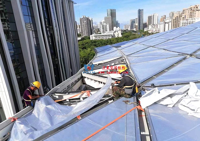 縱使烈日炎炎,腳步從未止歇!海南這個ETFE氣枕膜項目施工進度有最新消息 縱使烈日炎炎,腳步從未止歇!海南這個ETFE氣枕膜項目施工進度有最新消息