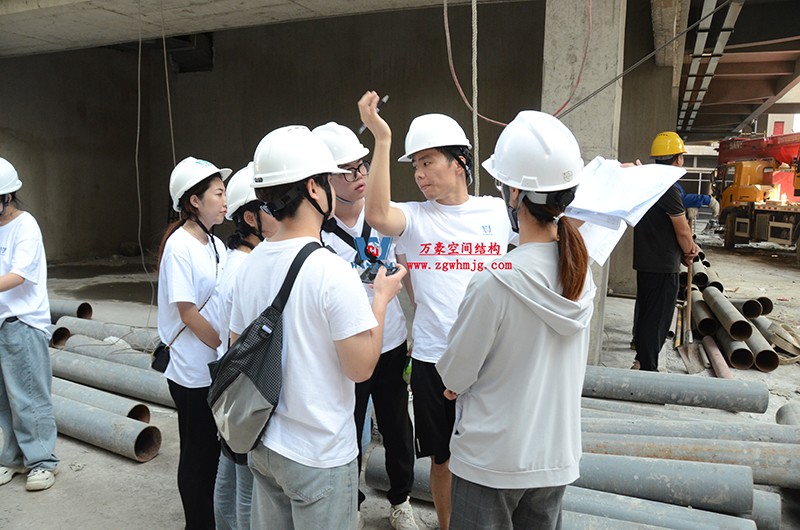 嘉興長(zhǎng)安里ETFE氣枕鋼膜結(jié)構(gòu)頂棚工程現(xiàn)場(chǎng)學(xué)習(xí)觀摩會(huì) 嘉興長(zhǎng)安里ETFE氣枕鋼膜結(jié)構(gòu)頂棚工程現(xiàn)場(chǎng)學(xué)習(xí)觀摩會(huì)