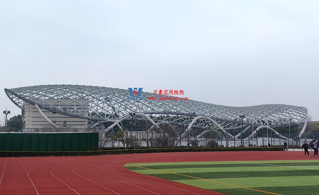 上海工程技術(shù)大學(xué)松江校區(qū)風(fēng)雨操場ETFE膜結(jié)構(gòu)項目 上海工程技術(shù)大學(xué)松江校區(qū)風(fēng)雨操場ETFE膜結(jié)構(gòu)項目