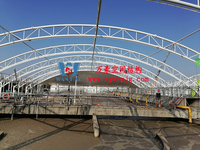 亳州市污水處理廠一期氧化溝密封升級改造工程南區鋼構全部完成